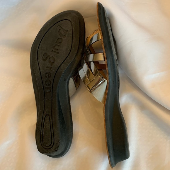 Paul Green Silver Leather Low Wedge Sandal Size 71/2 - Picture 7 of 7
